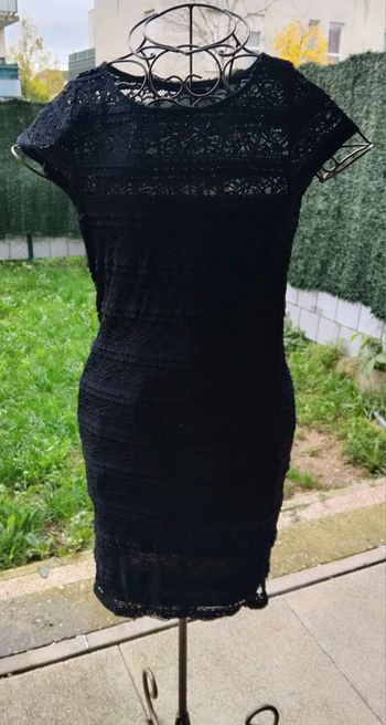 Robe brodée