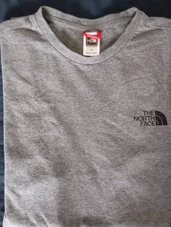 T-shirt the north face