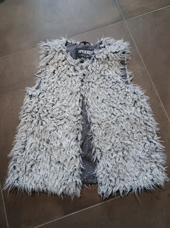 Gilet sans manche 3 pommes 11-12 ans