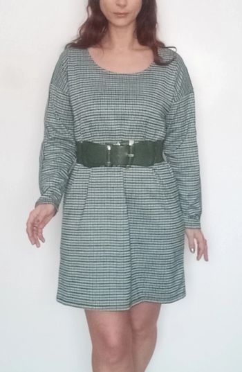 Robe chic droite pied de poule taille 40