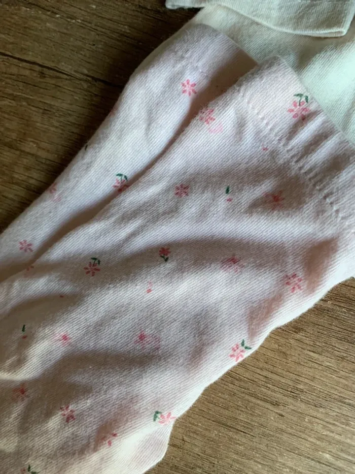 Lot ensemble 4 pièces bébé fille legging t-shirt Ml Gemo Kiabi 1 mois parfait état - photo numéro 8