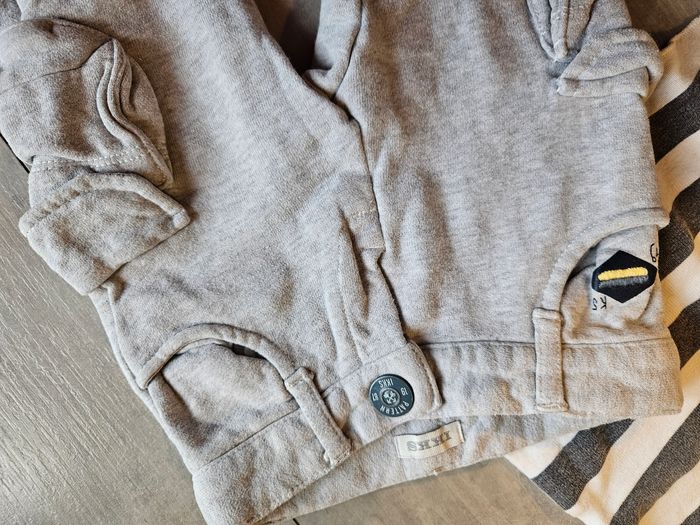 Lot de vêtements ikks taille 12 mois garçon - photo numéro 7