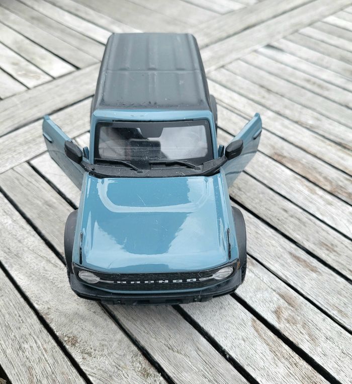 Bronco  Échelle 1/24Ford - photo numéro 4