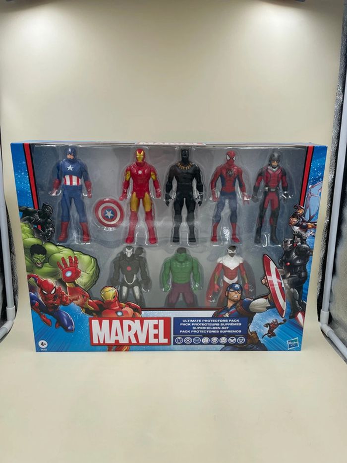 Coffret pack protecteurs suprêmes 8 figurines Marvel Hasbro neuf
