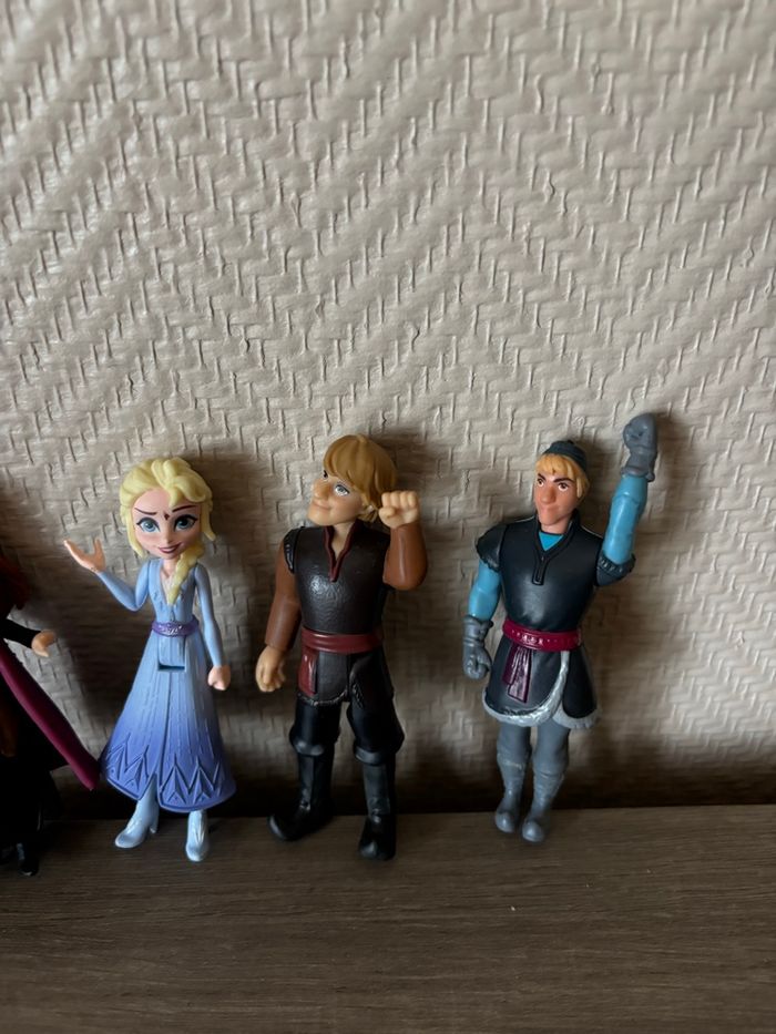 Figurines la reine des neiges - photo numéro 2