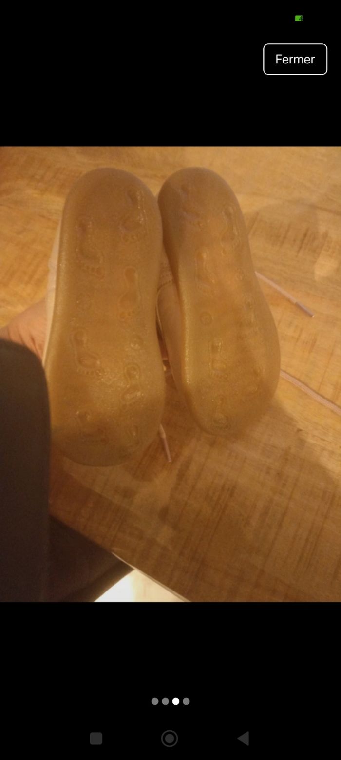 Chaussures 23 neuves - photo numéro 2