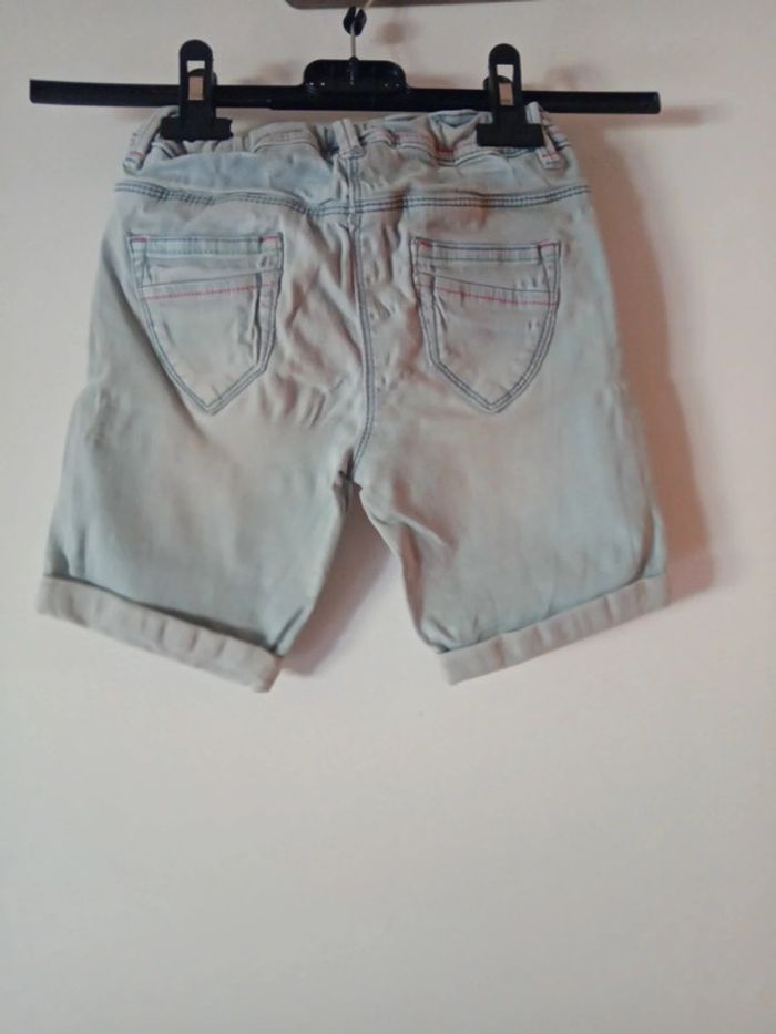 Short en jean bleu clair 4 ans - photo numéro 7