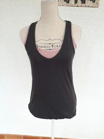 12 € Débardeur de sport gris / rose de la marque Domyos