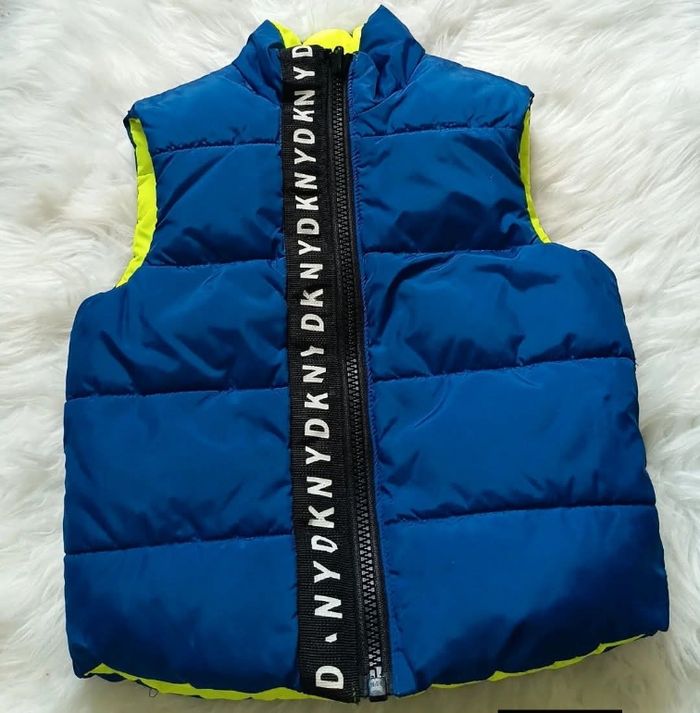 Doudoune sans manches dkny 6ans tbe - photo numéro 3