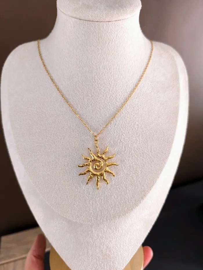 Sautoir ou collier long avec soleil - photo numéro 6