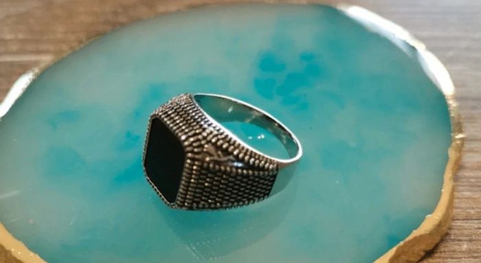 Chevalière homme acier et pierre noire T9 - photo numéro 2