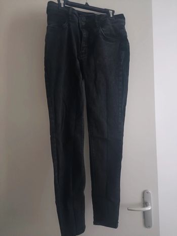 Slim noir taille haute 34