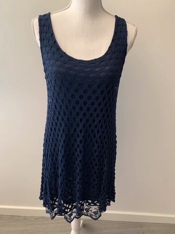 Robe en filet et dentelle bleu marine T38/40 M/L