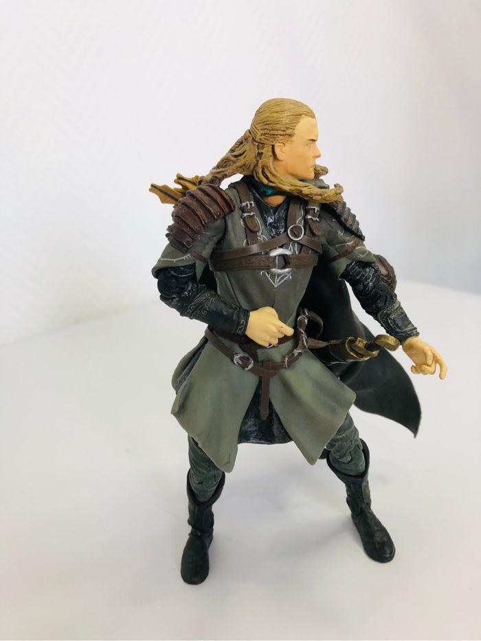 Figurine le seigneur des anneaux Legolas Marvel - photo numéro 3