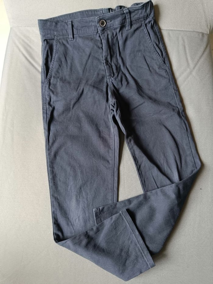 Pantalon bleu marine 🎮 Taille 9 ans
