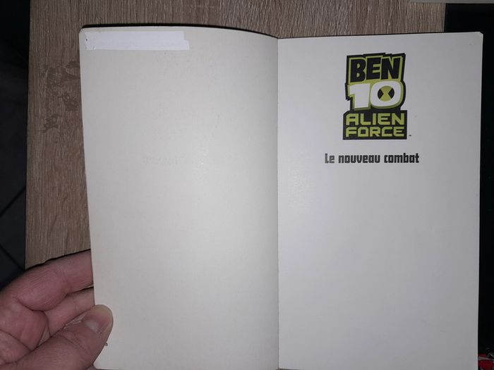 lot 3 pocket jeunesse - BEN 10 alien force - photo numéro 2