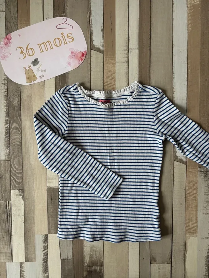 Haut rayé 3/4 ans