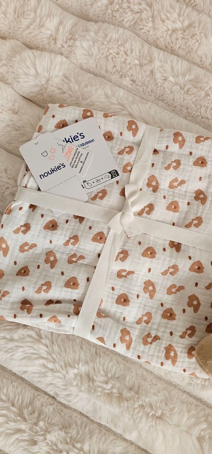 Ensemble de 3 langes et peluche doudou assorti Noukie's Neufs - photo numéro 2