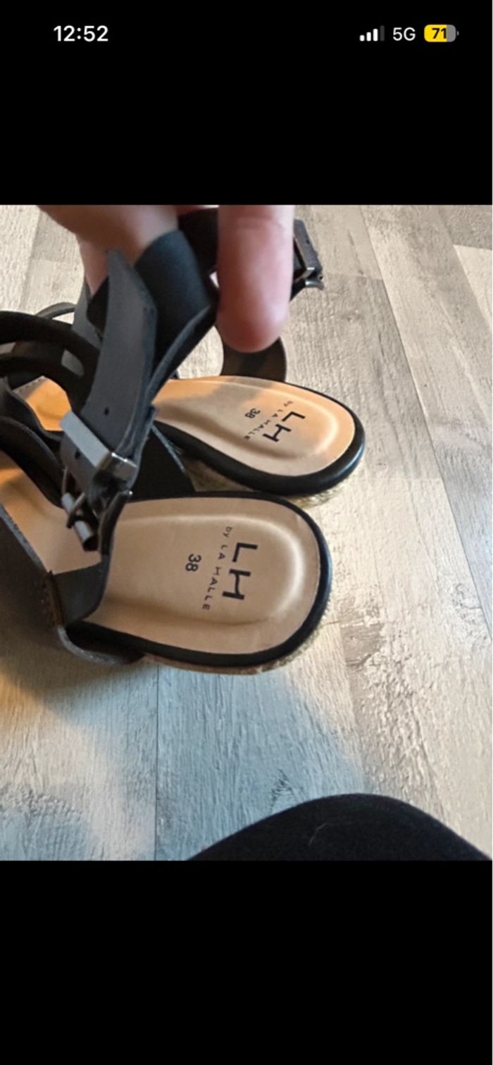 Chaussure - photo numéro 2