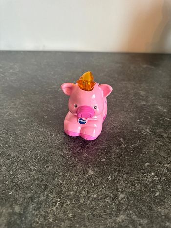 Tut tut animo le cochon glouton