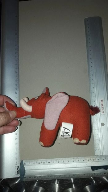 Éléphant peluche Disney  tartan ou livre de la Jungle