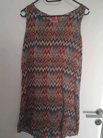 Haut  long  coloré /  mini  robe  taille 38