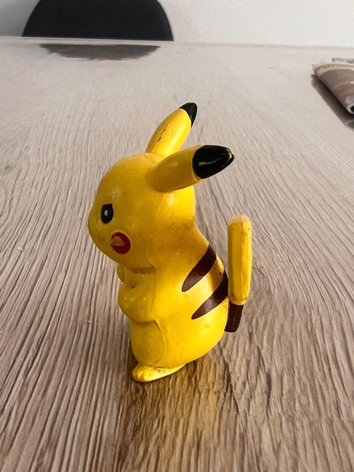Figurine pikachu année 2000 vintage - photo numéro 2