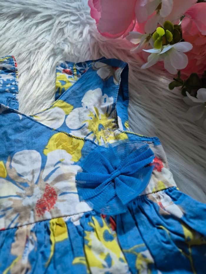 Robe à fleur 12mois - photo numéro 2