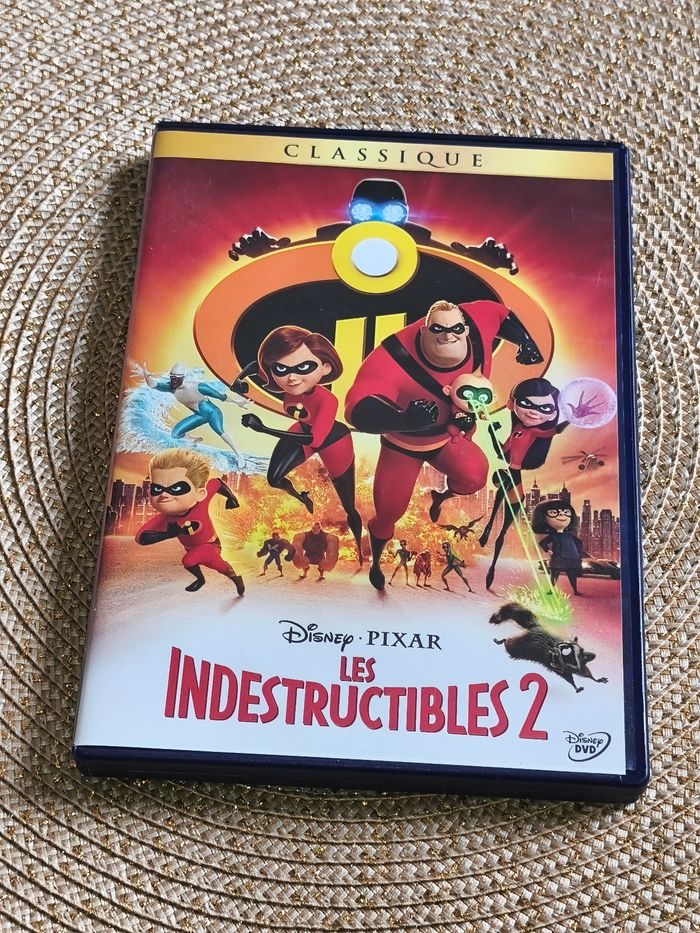DVD les indestructibles 2