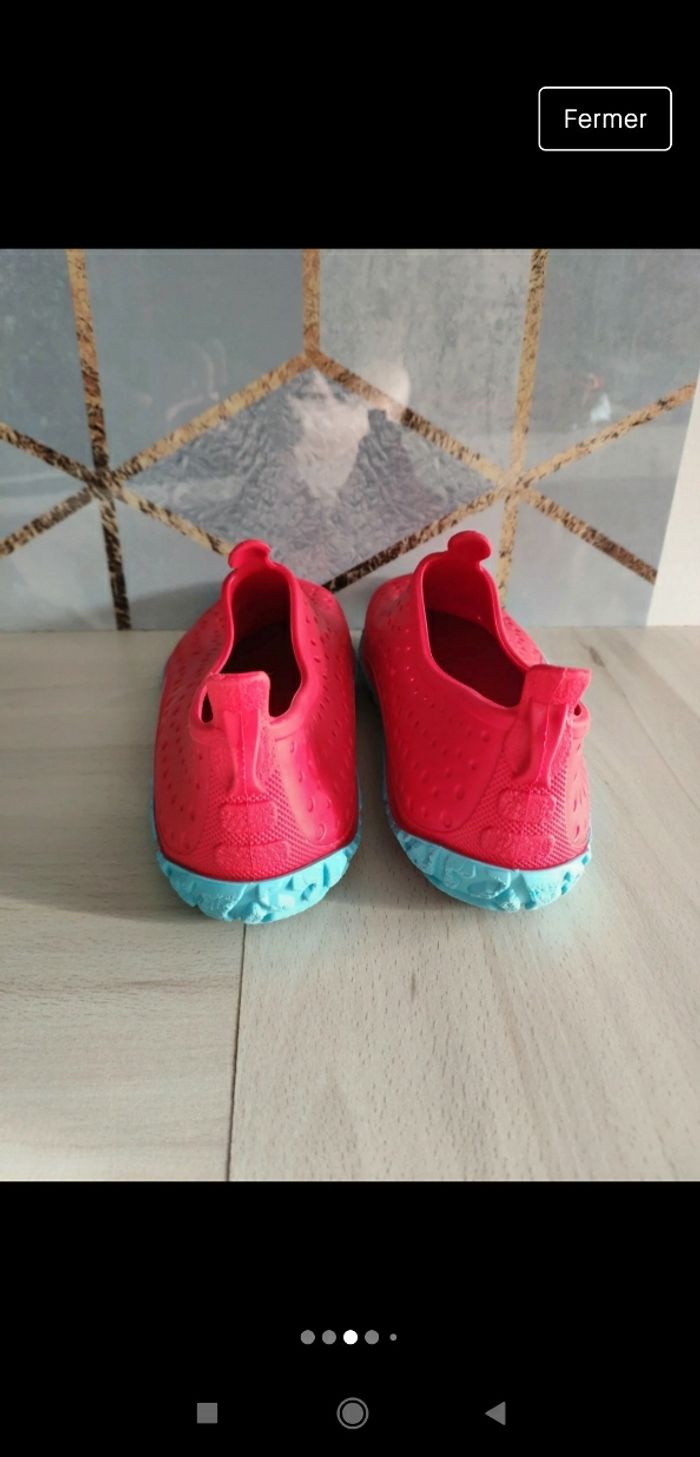 Chaussures de piscine Nabaiji taille 33/34 - photo numéro 3