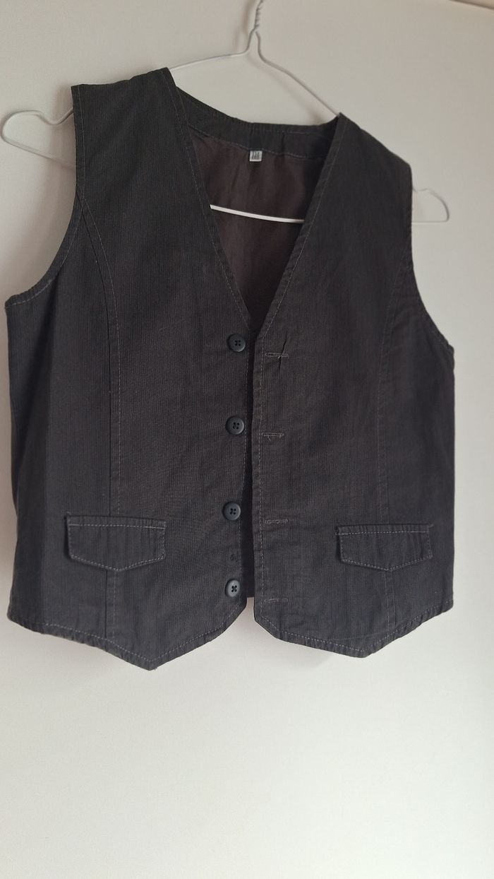 Bermuda plus un gilet - photo numéro 7