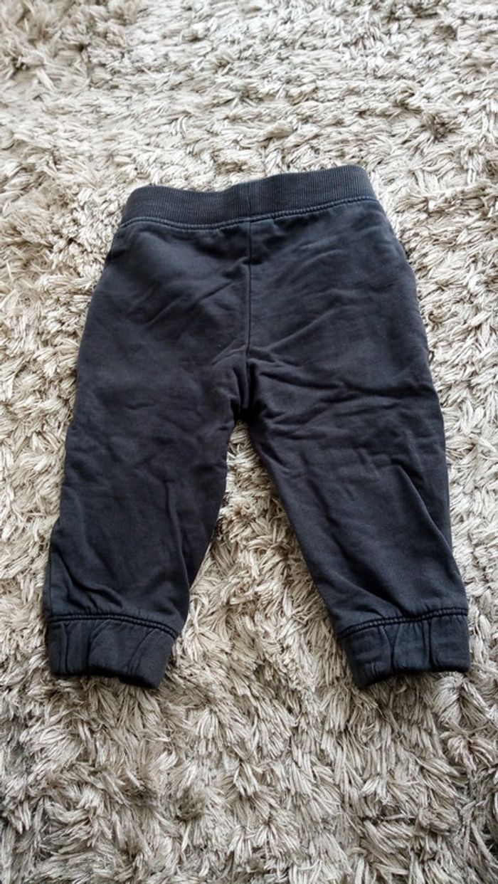 Jogging 12 mois - photo numéro 3