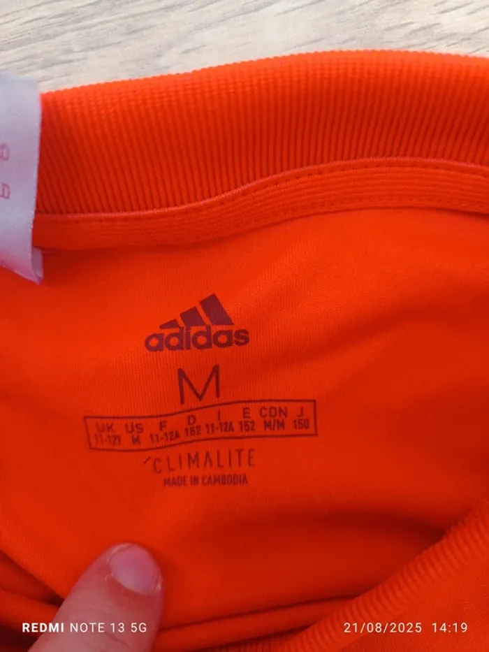 Magnifique t-shirt orange adidas taille 12 ans - photo numéro 3