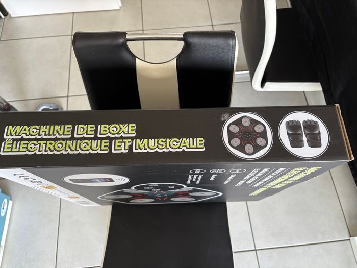 Panneau de boxe musicale neuf - photo numéro 4