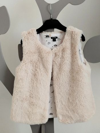 Gilet crème sans manches Kiabi taille 8 ans