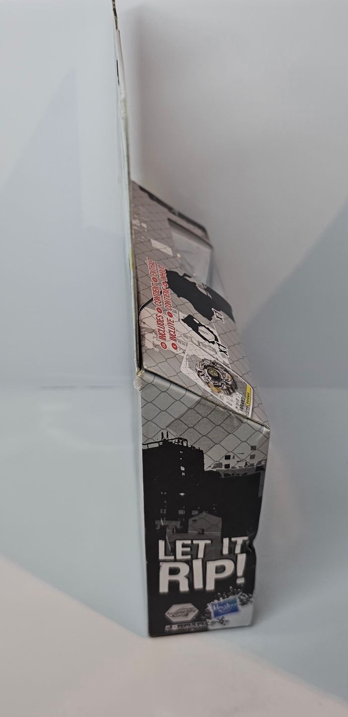 Toupie Beyblade Métal Fury Variares - photo numéro 4