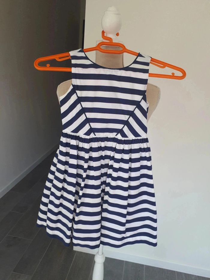 10 € Robe estivale à rayures Naf Naf