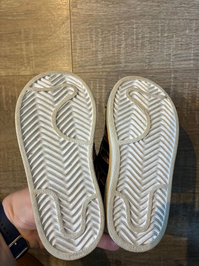 Baskets Adidas 23 1/2 TBE - photo numéro 4