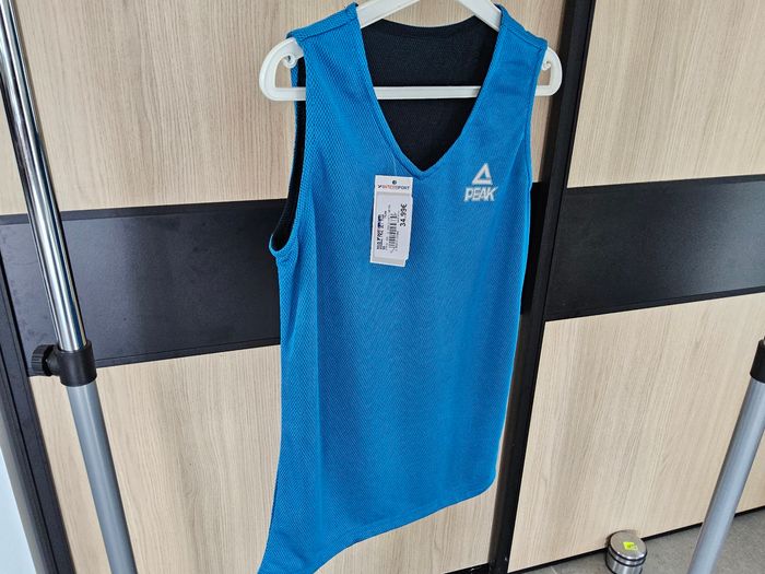 Débardeur  basket 8 ans neuf