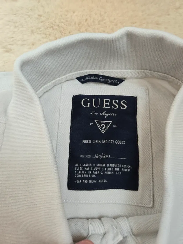 Polo Guess taille L - photo numéro 2