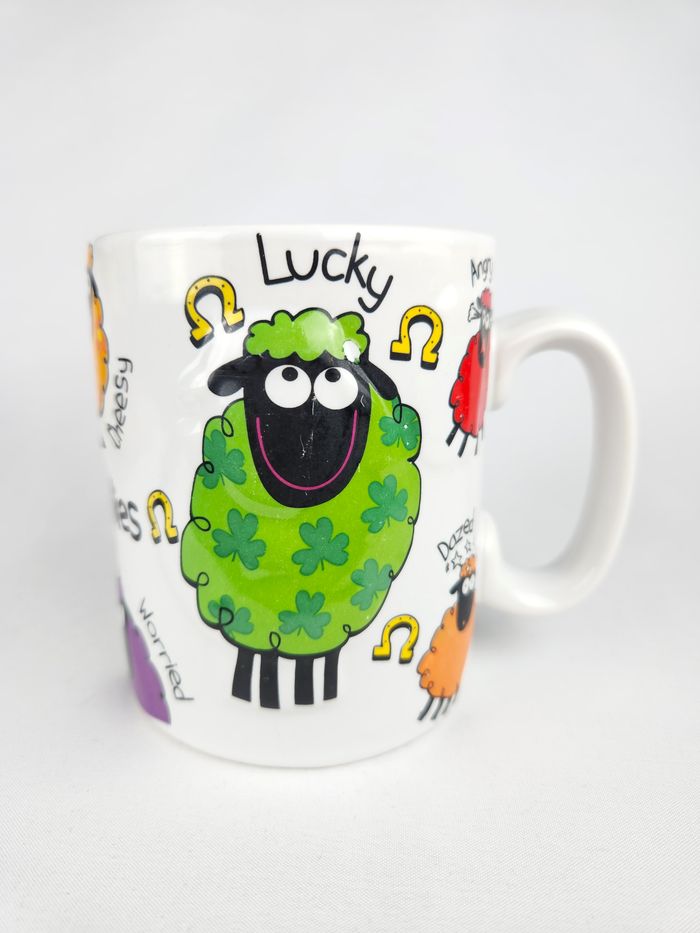Mug Tasse Wacky Woollies Ireland - Motif Moutons Irlandais Multicolores - photo numéro 3