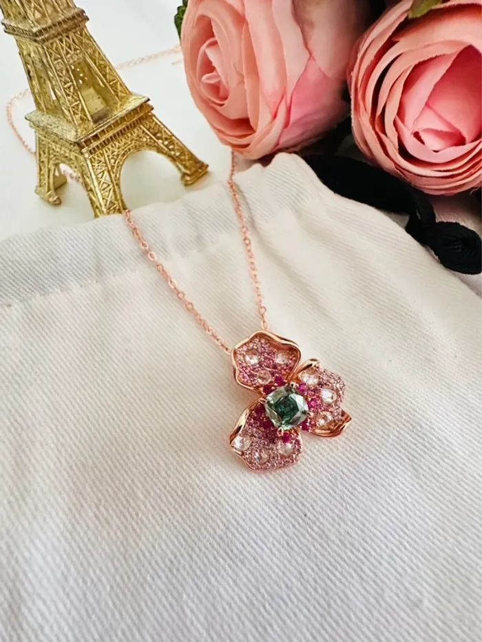 🌷Collier fleur cristal rose & vert – Élégance mystérieuse - photo numéro 4
