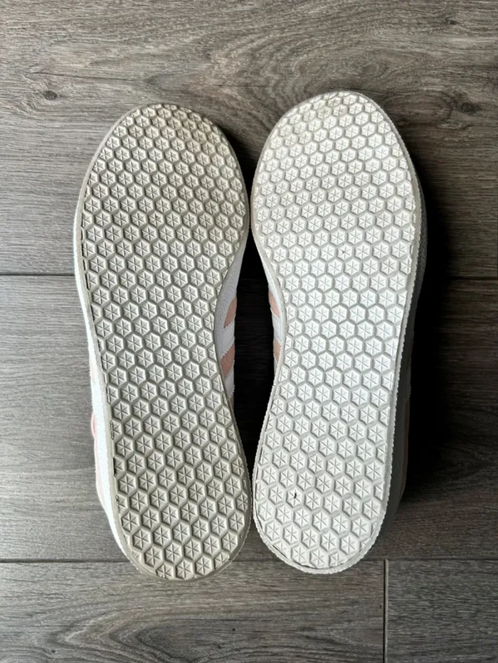 Baskets Adidas Gazelle Rose Pâle Taille 40 Neuves - photo numéro 7