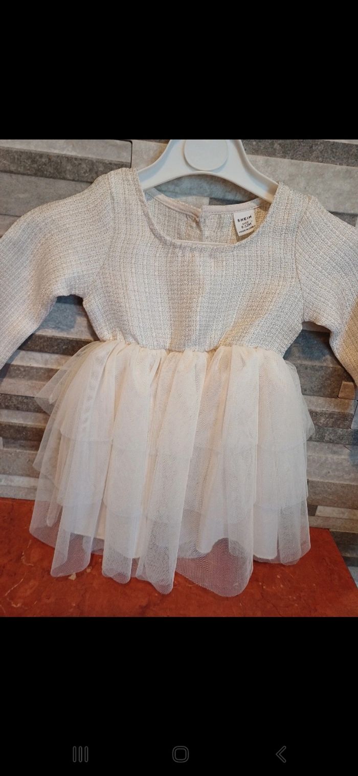 Robe bébé taille 9 mois