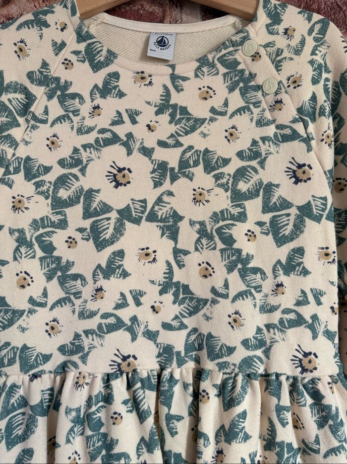 Robe neuve Petit Bateau 8ans