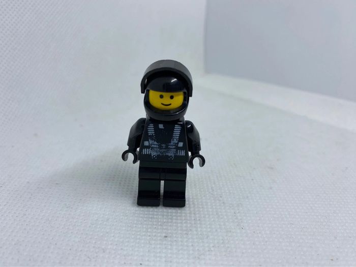 Lot de 13 minifigurines classic Space espace Futuron ancien astronaute blacktron - photo numéro 13