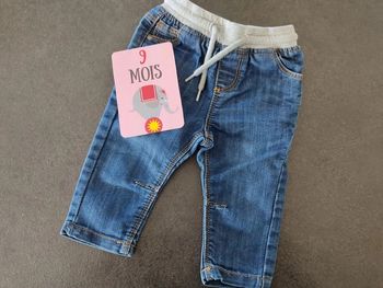 Jean taille 9 mois