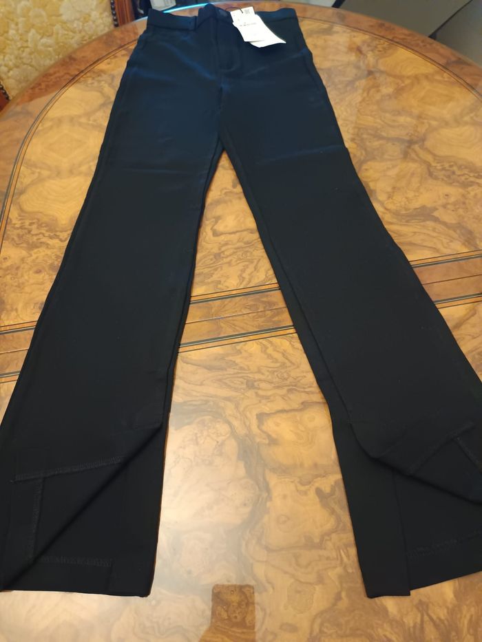 pantalon stradivarius taille S (flare with split)