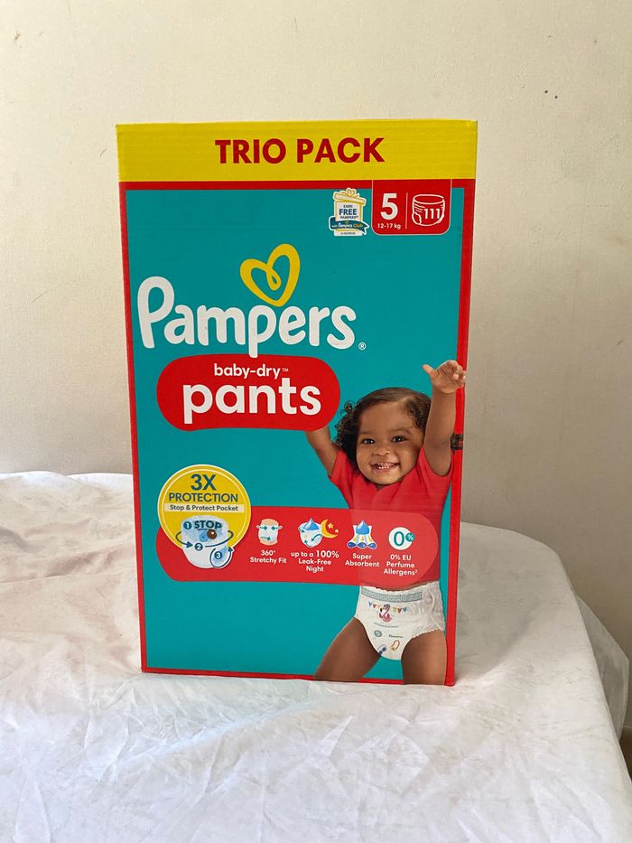 Couches Pampers taille 5