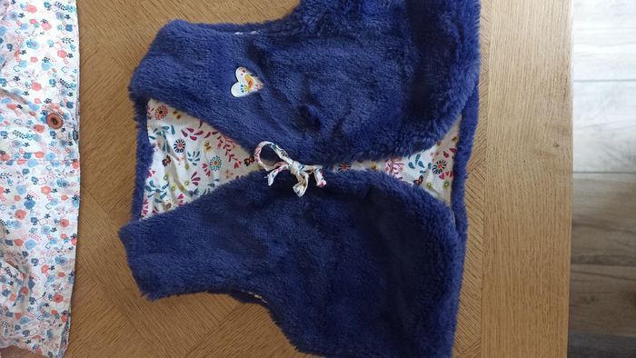 Lot vestes 12 mois - photo numéro 5